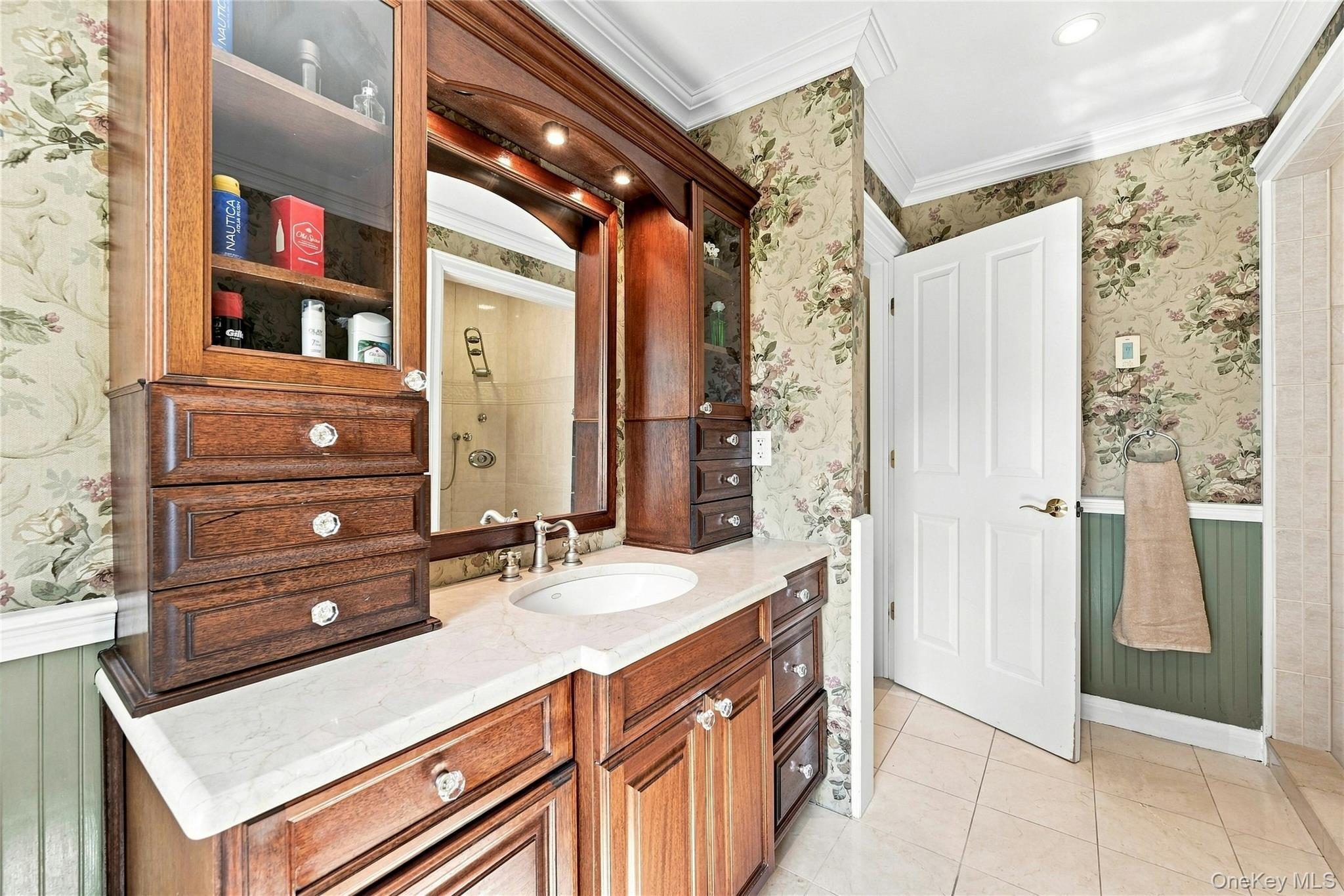 Single Family Shore Road  Suffolk County, NY 11790, MLS-1045318-28