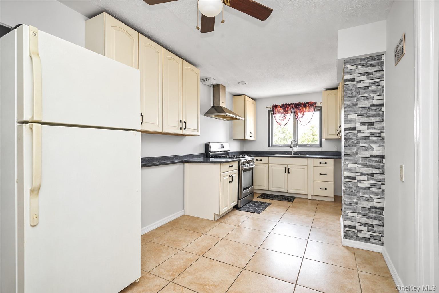 Single Family 103rd Street Queens, NY 11416, MLS-1045343-12