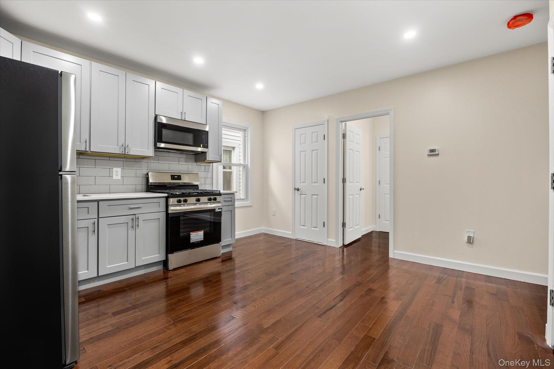 Single Family 116th Street  Queens, NY 11419, MLS-1045350-16