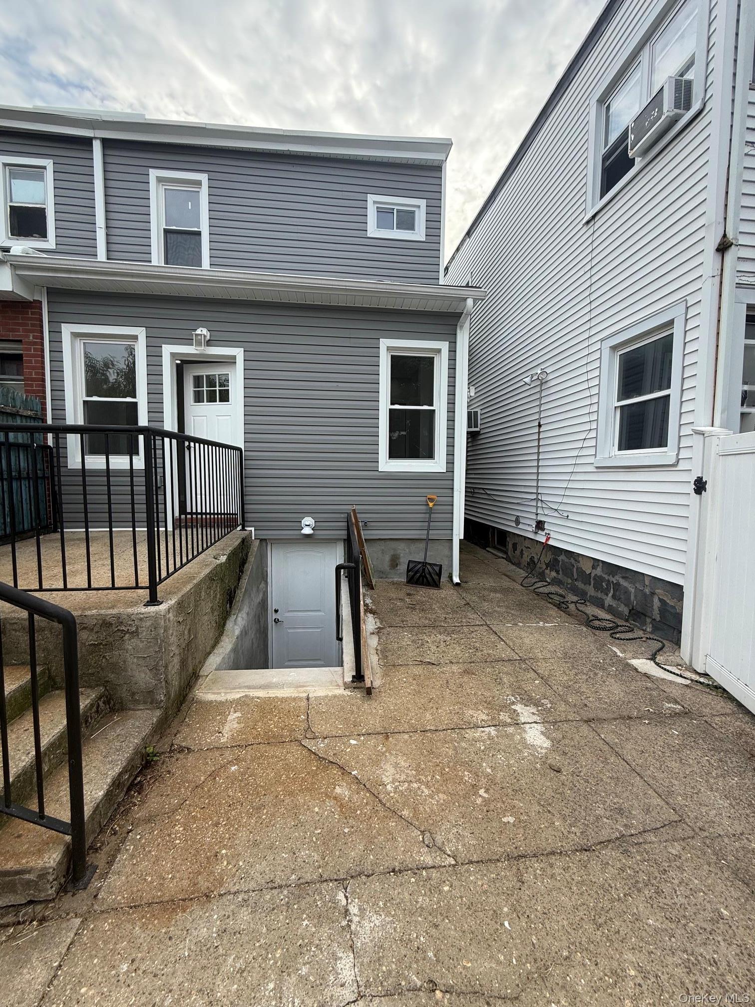 Single Family 116th Street  Queens, NY 11419, MLS-1045350-25