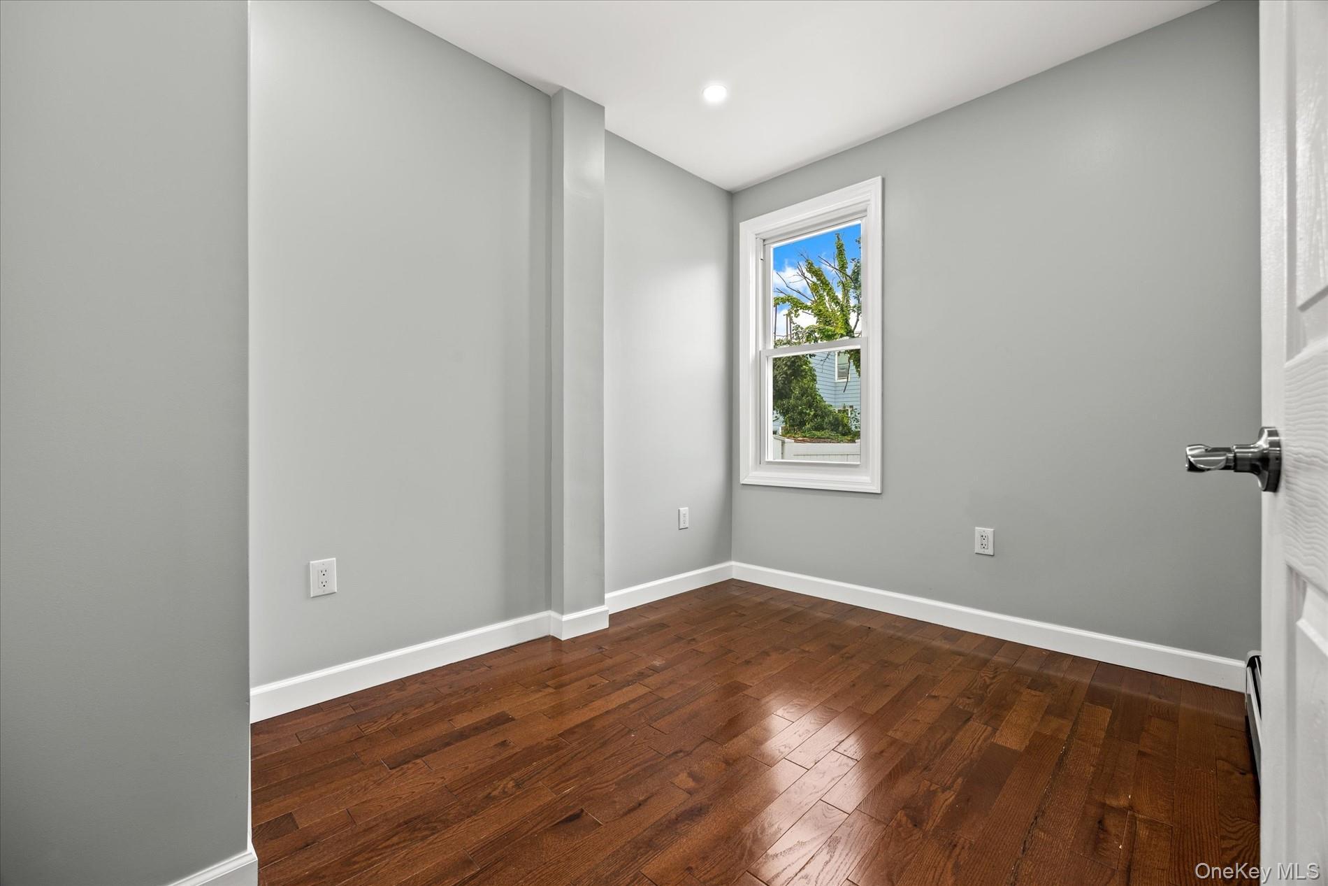 Single Family 116th Street  Queens, NY 11419, MLS-1045350-7