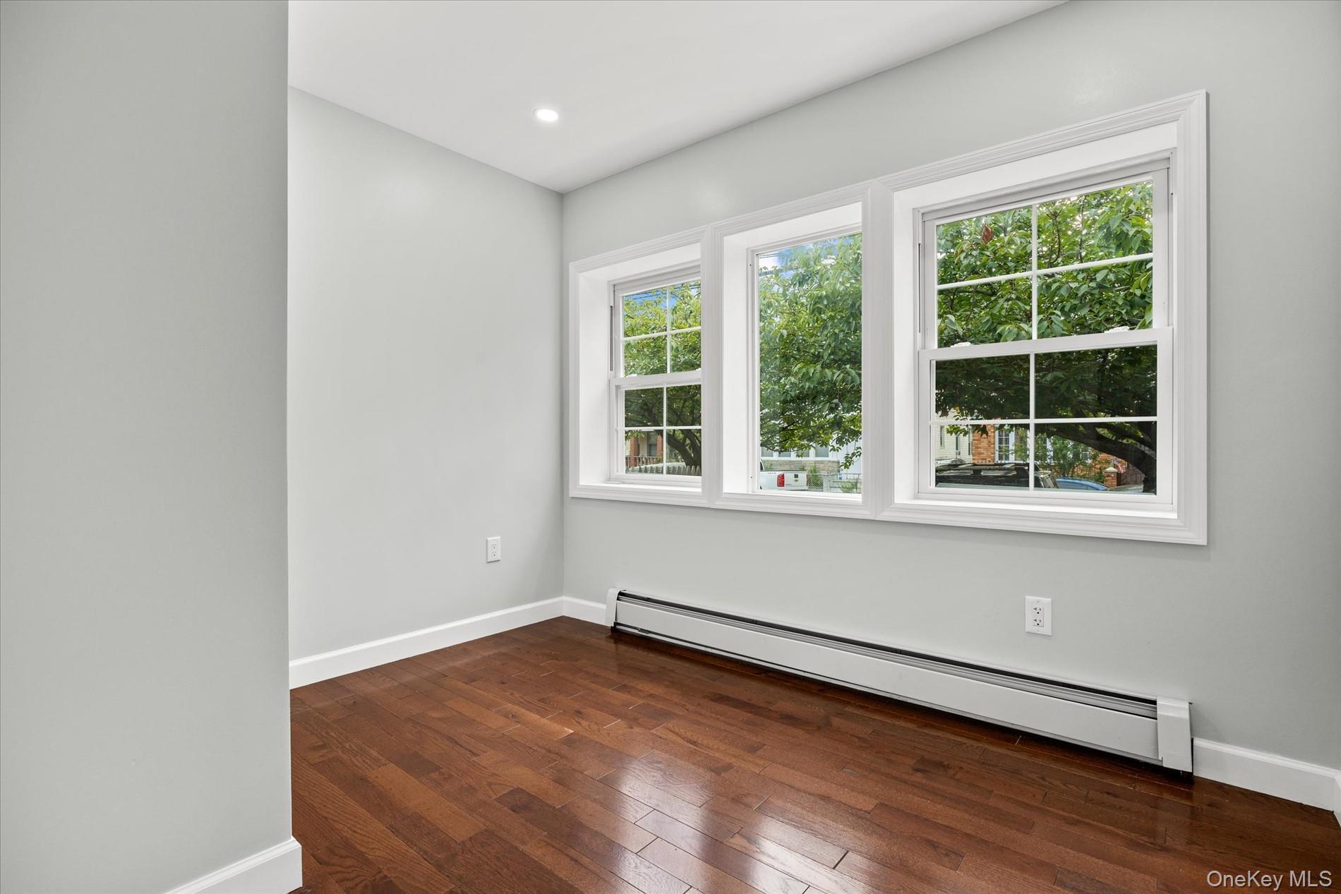 Single Family 116th Street  Queens, NY 11419, MLS-1045350-9