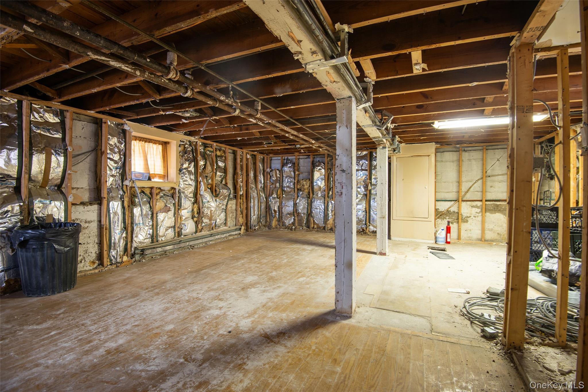 Single Family Hollywood Avenue Bronx, NY 10465, MLS-1045353-17