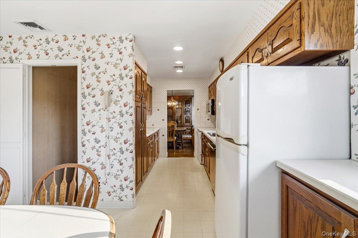 Single Family Meadow Lane Nassau County, NY 11783, MLS-1045377-18