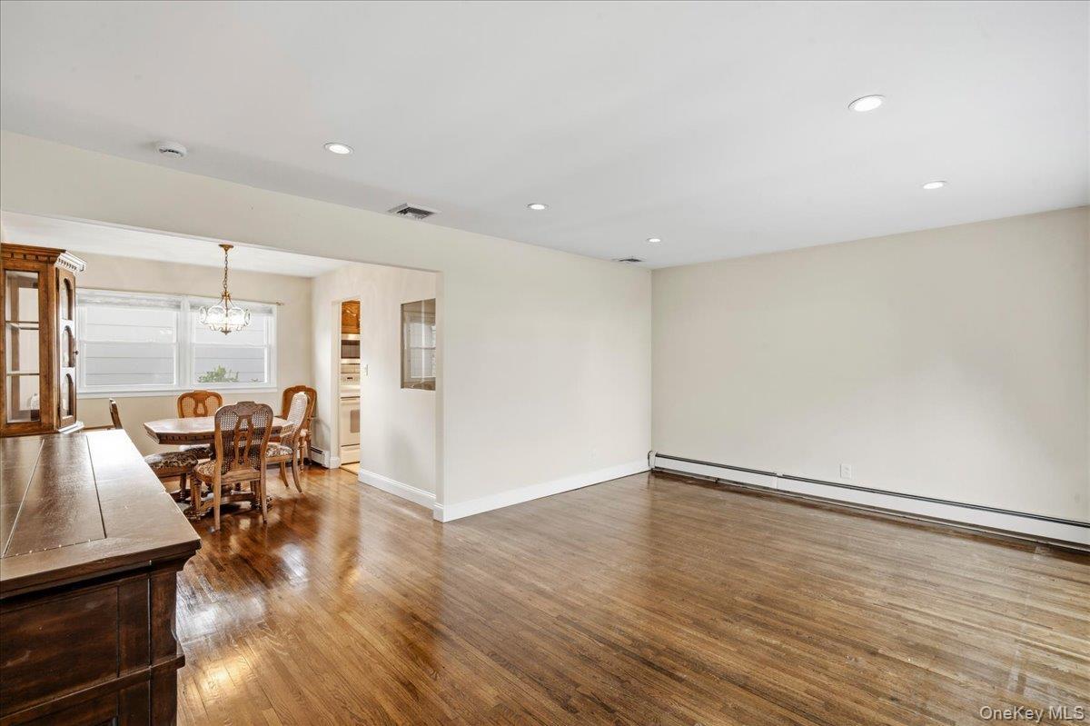 Single Family Meadow Lane Nassau County, NY 11783, MLS-1045377-23