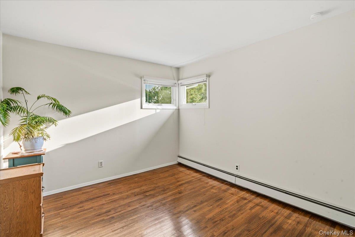 Single Family Meadow Lane Nassau County, NY 11783, MLS-1045377-30