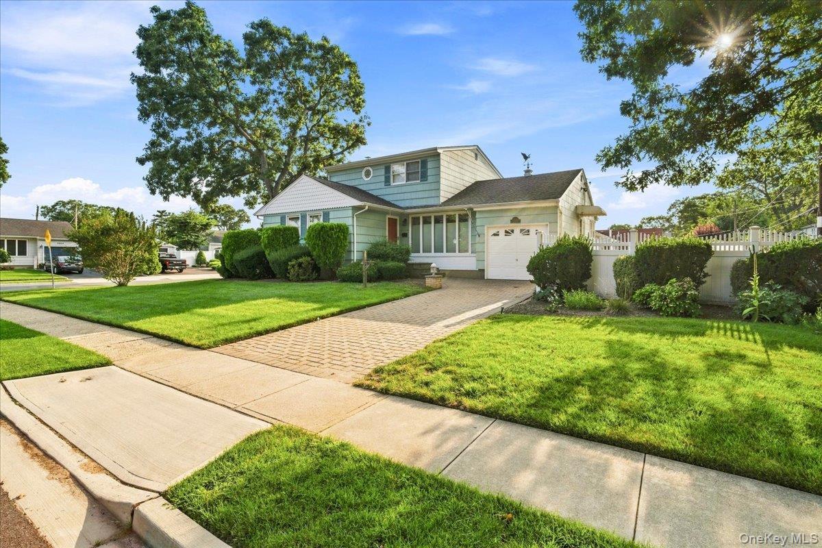Single Family Meadow Lane Nassau County, NY 11783, MLS-1045377-7