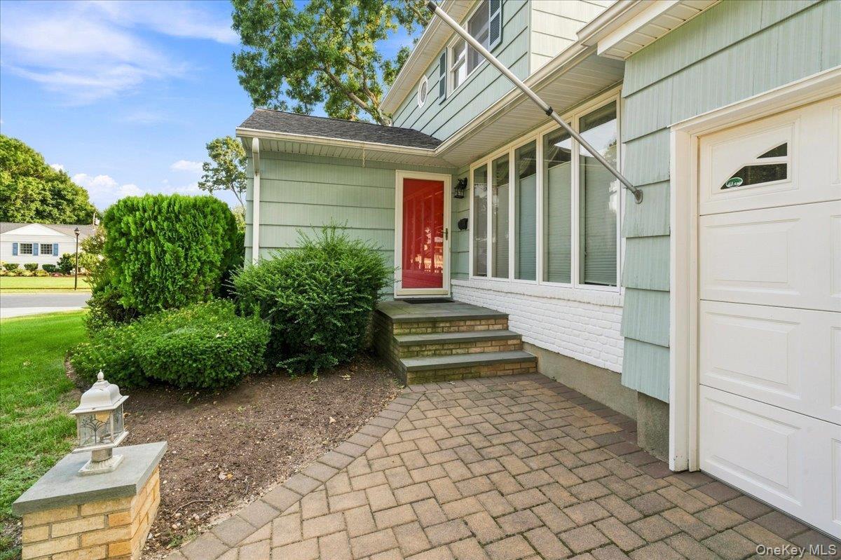 Single Family Meadow Lane Nassau County, NY 11783, MLS-1045377-9