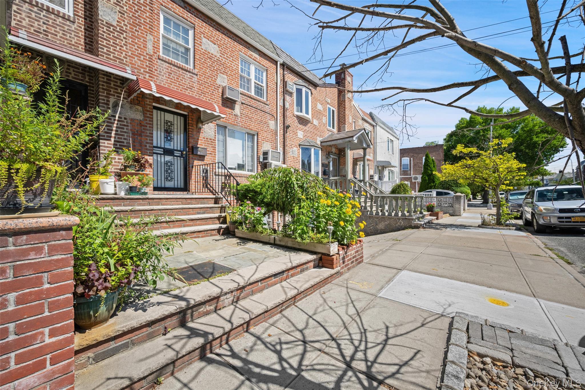 Single Family Furmanville Avenue  Queens, NY 11379, MLS-1045378-2
