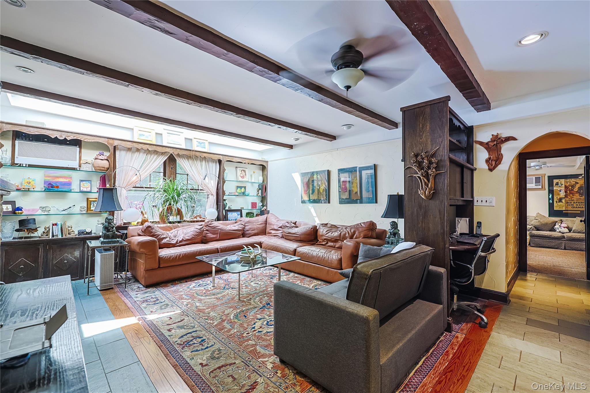Single Family Crestwood Place Nassau County, NY 11024, MLS-1045396-3