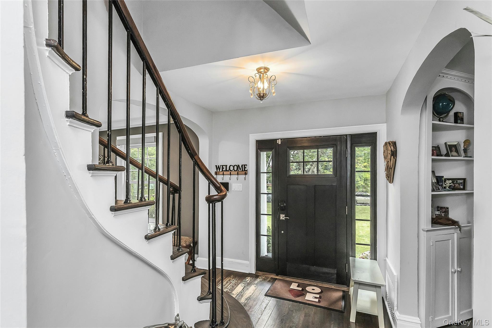 Single Family S Penataquit Avenue Suffolk County, NY 11706, MLS-1045401-4