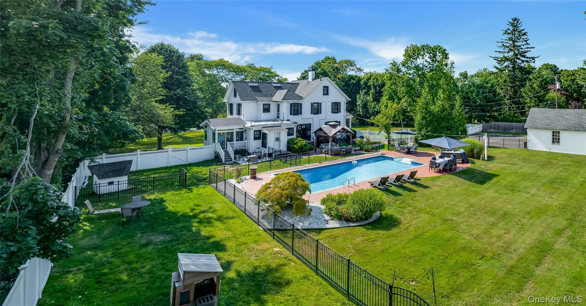 Single Family S Penataquit Avenue  Suffolk County, NY 11706, MLS-1045401-47