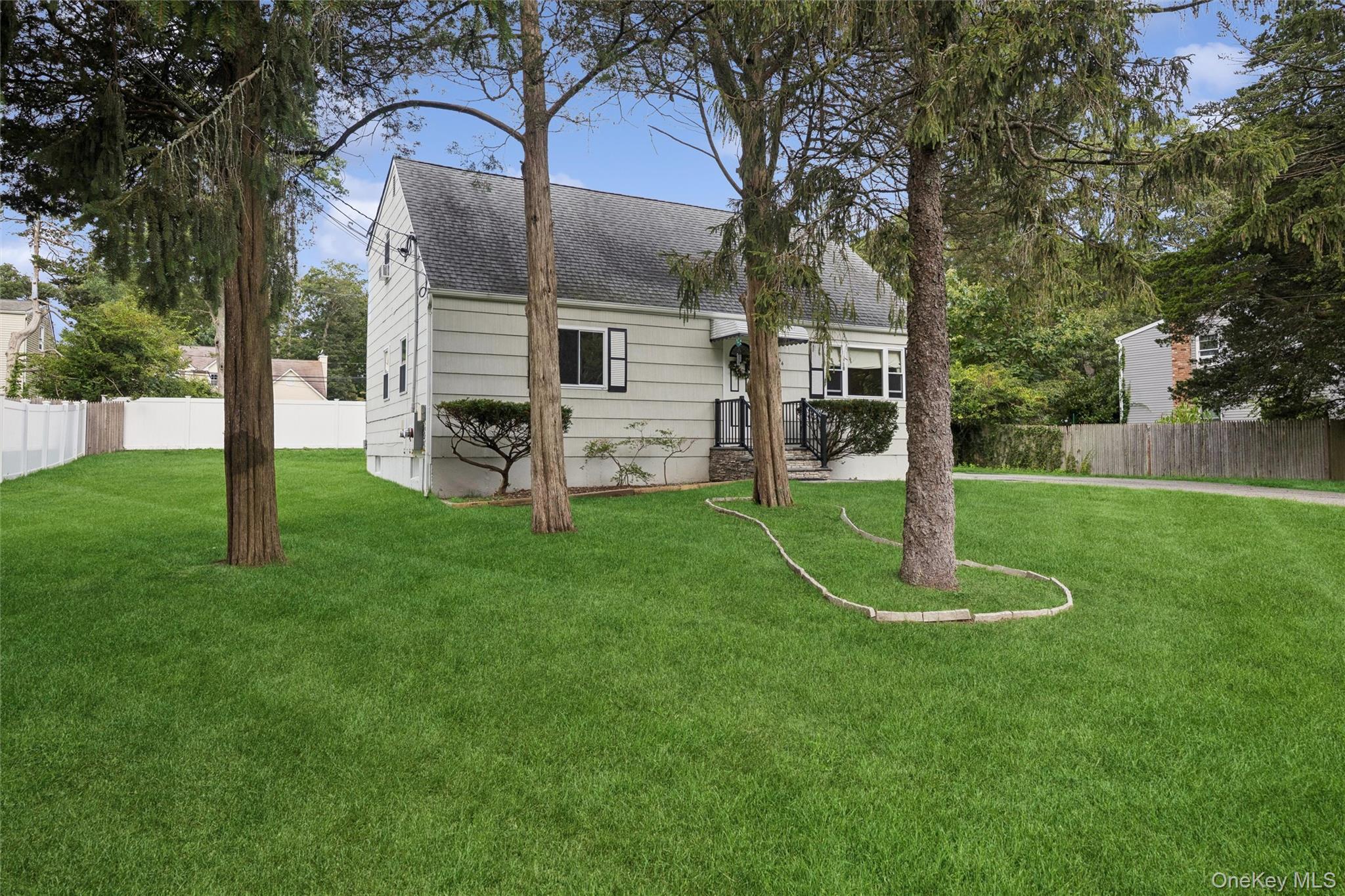 Single Family Park Avenue  Suffolk County, NY 11720, MLS-1045406-28