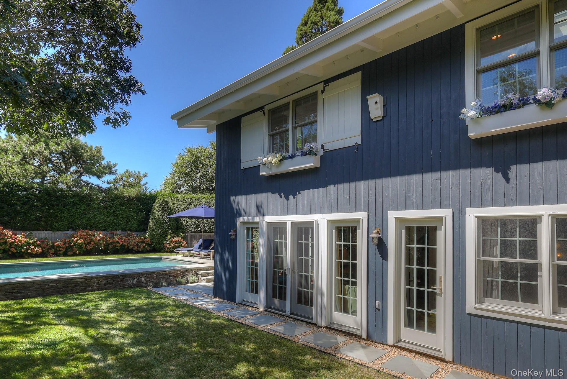 Single Family Cliff Road  Suffolk County, NY 11930, MLS-1045420-29