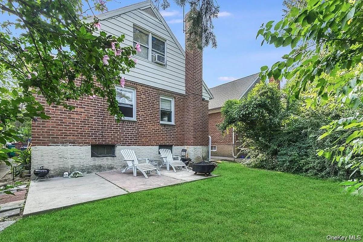 Single Family 168th Street  Queens, NY 11432, MLS-1045423-16