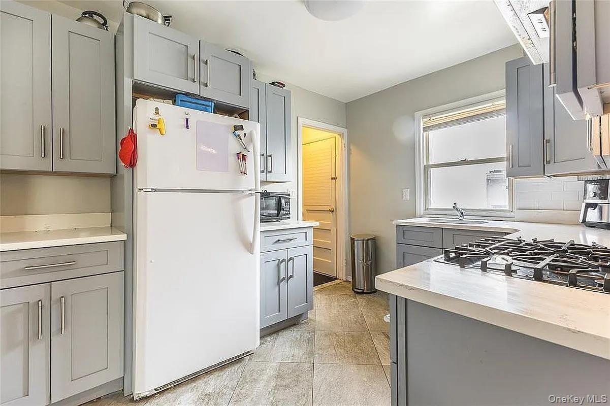 Single Family 168th Street  Queens, NY 11432, MLS-1045423-3