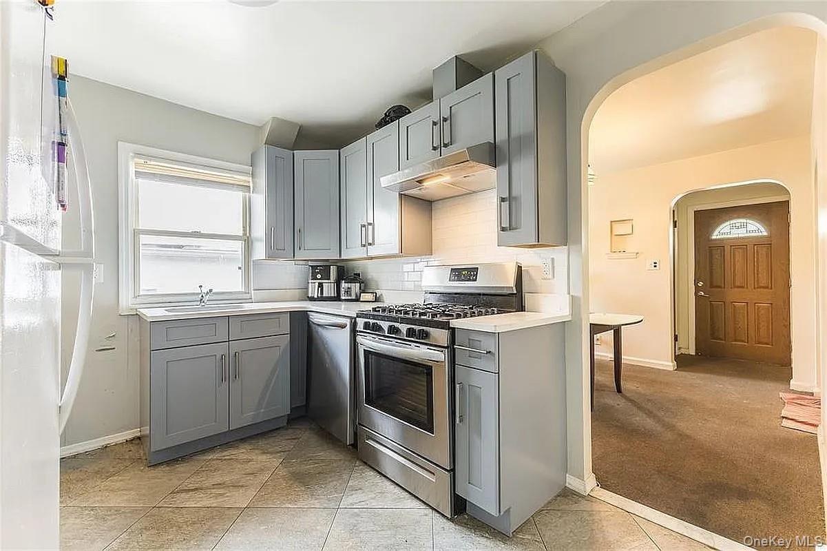 Single Family 168th Street  Queens, NY 11432, MLS-1045423-4