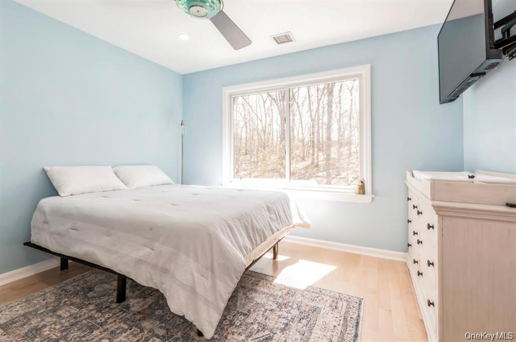 Single Family Midvale Avenue  Suffolk County, NY 11776, MLS-1045441-14