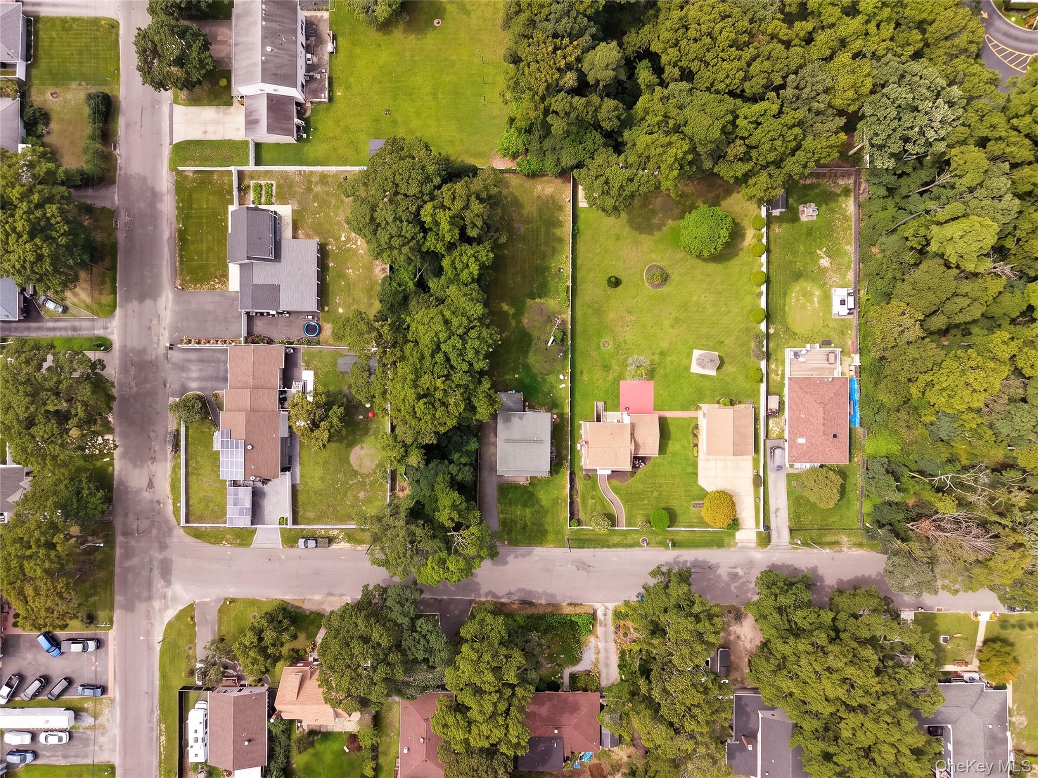 Single Family Ormond Place  Suffolk County, NY 11967, MLS-1045447-26