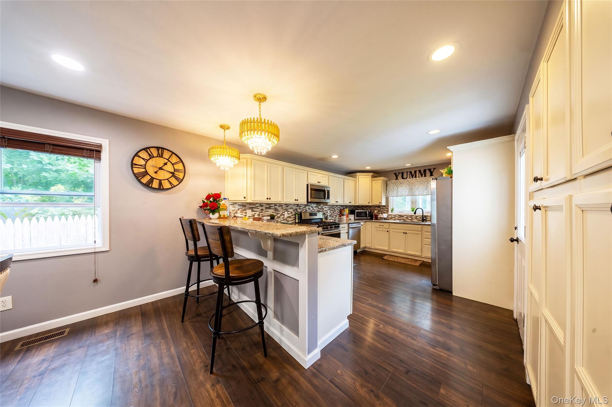 Single Family Ormond Place  Suffolk County, NY 11967, MLS-1045447-9