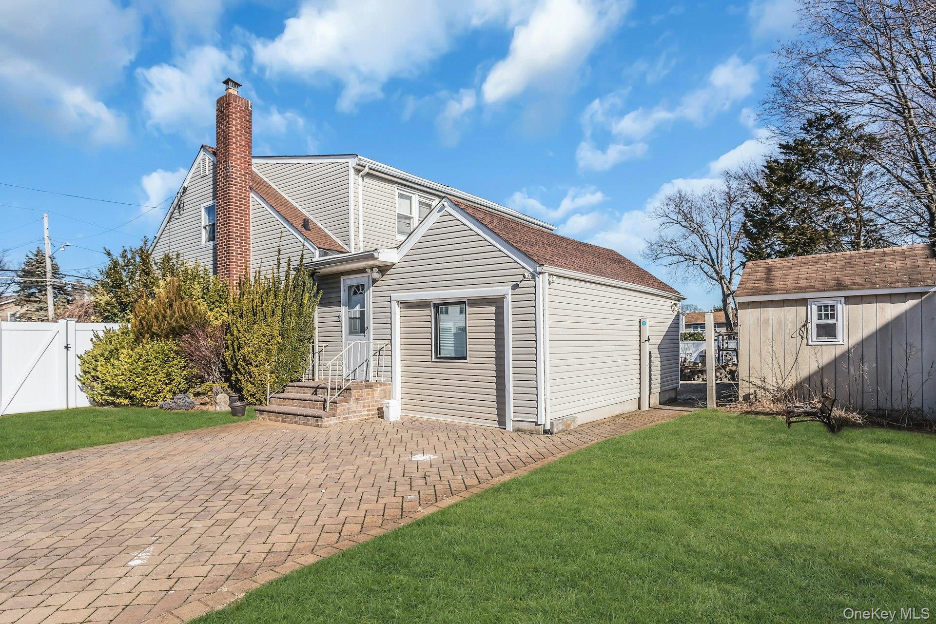 Single Family Wilson Avenue Nassau County, NY 11710, MLS-1045455-24