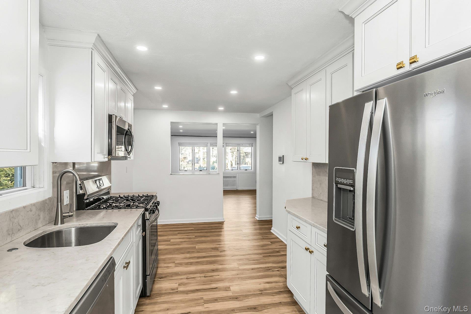 Single Family Wilson Avenue Nassau County, NY 11710, MLS-1045455-4