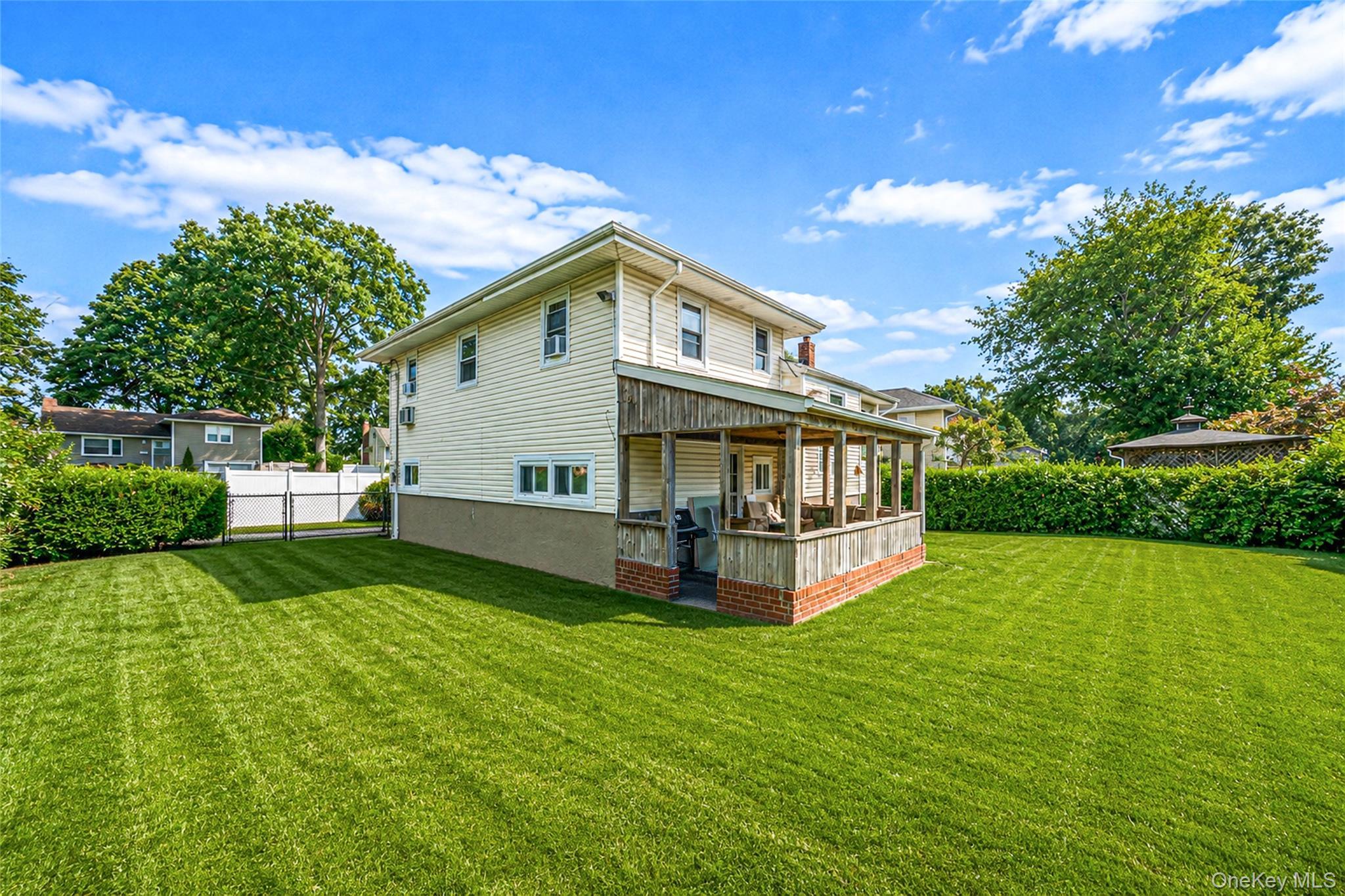 Single Family N Walnut Street  Nassau County, NY 11758, MLS-1045460-28