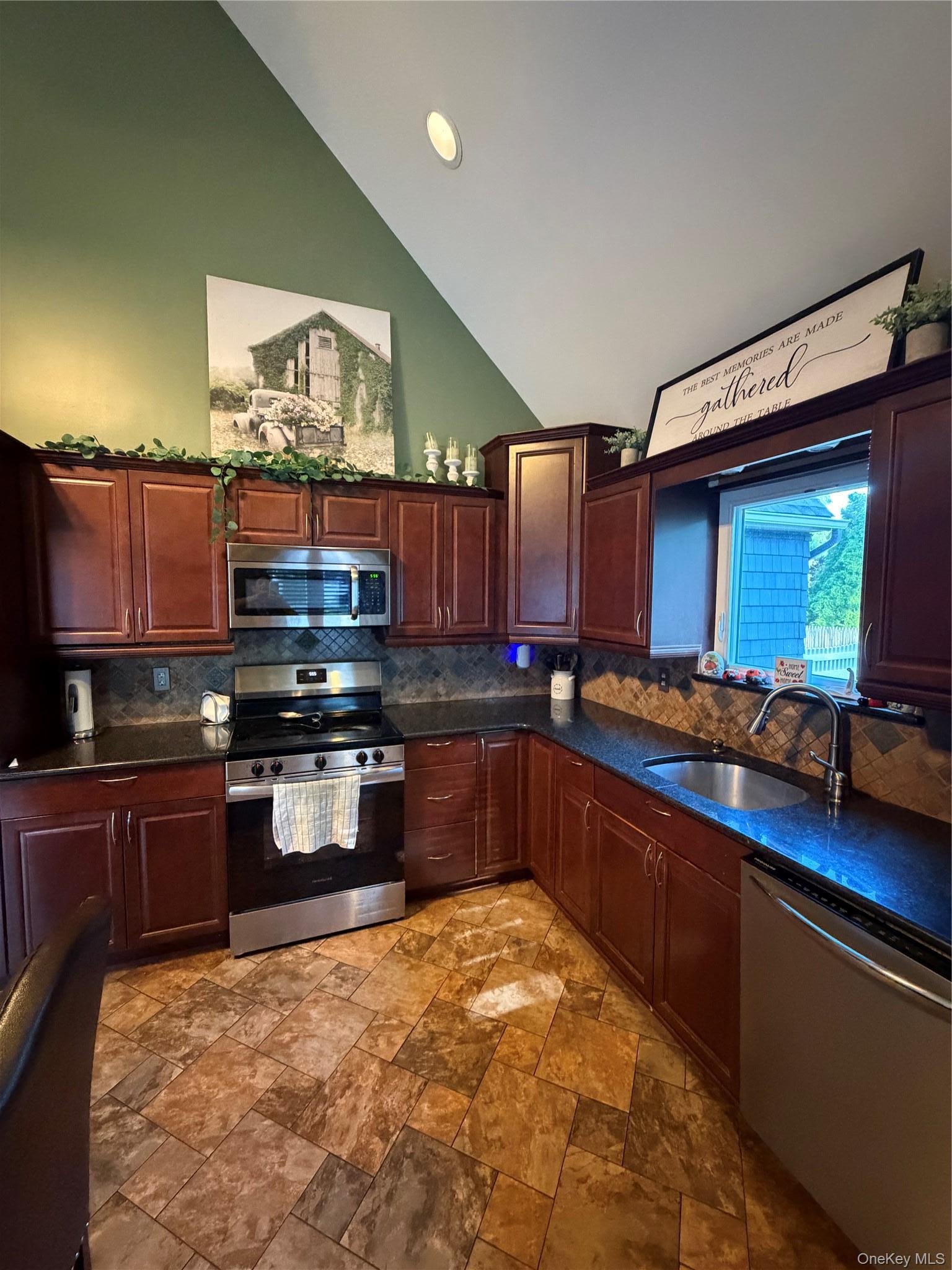Single Family Sharon Drive  Suffolk County, NY 11727, MLS-1045467-11