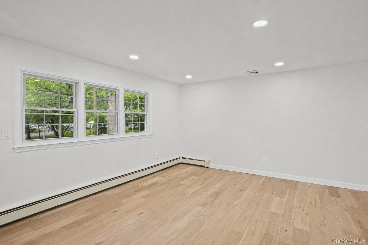 Single Family Gables Boulevard Suffolk County, NY 11733, MLS-1045474-5