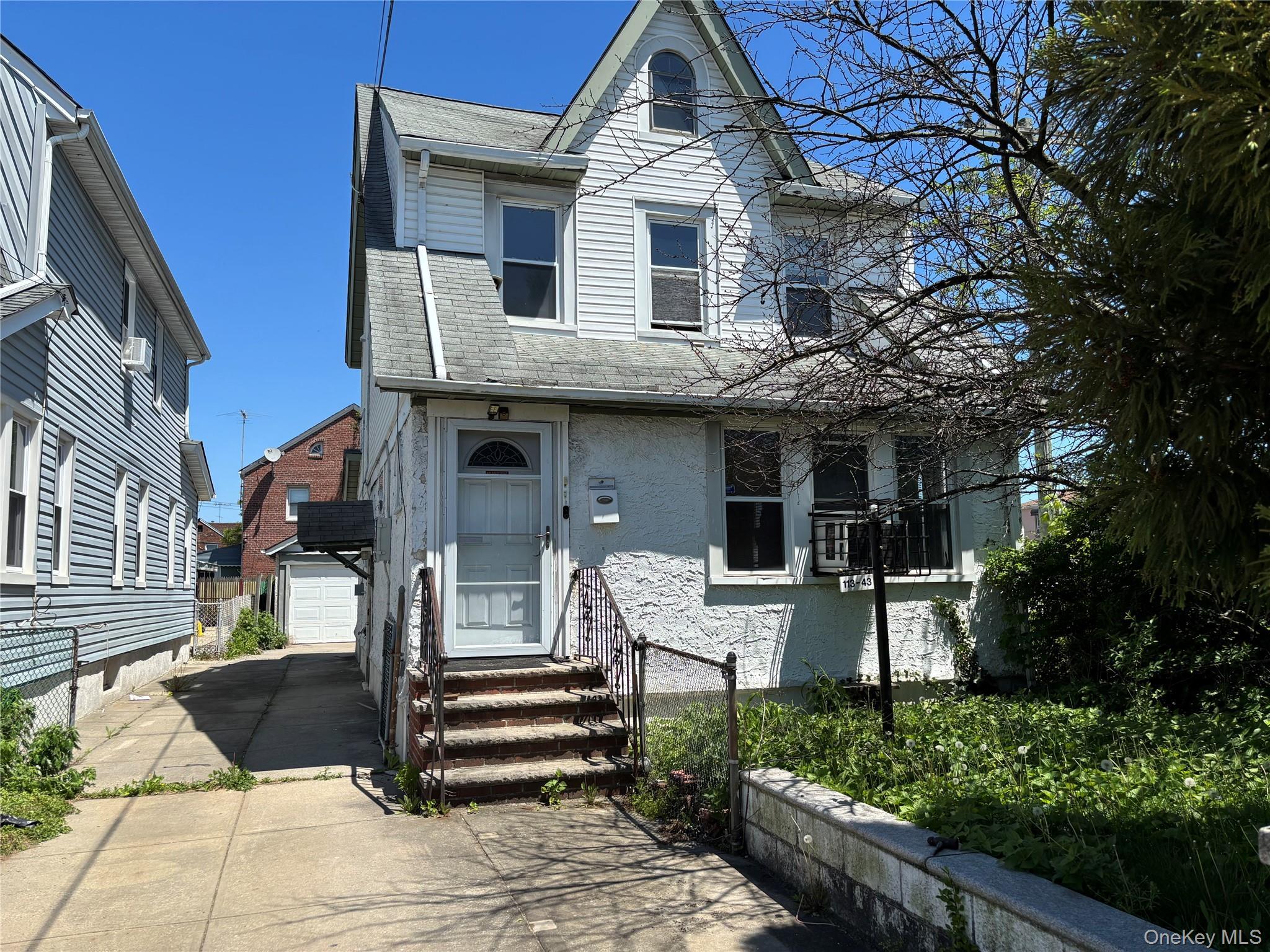 Single Family 202nd Street Queens, NY 11412, MLS-1045479-2