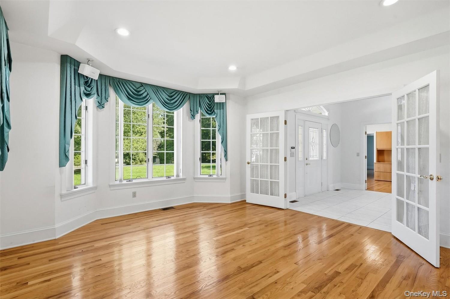 Single Family Dallas Drive Dutchess County, NY 12603, MLS-1045480-12