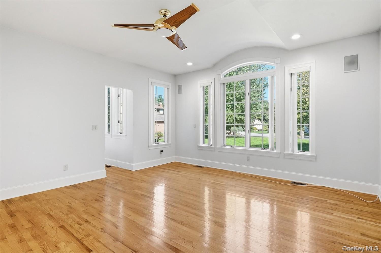 Single Family Dallas Drive Dutchess County, NY 12603, MLS-1045480-20