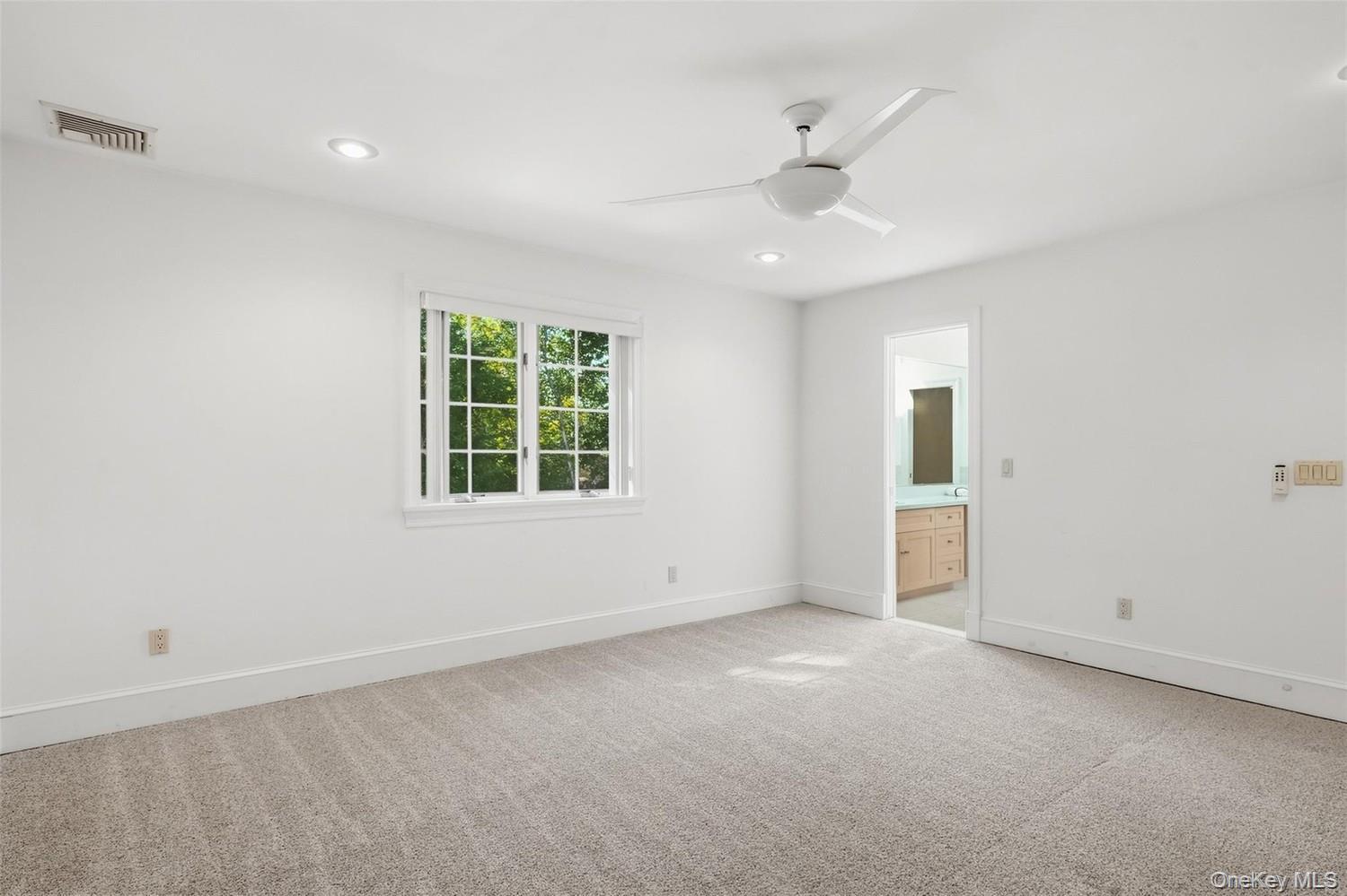 Single Family Dallas Drive Dutchess County, NY 12603, MLS-1045480-24