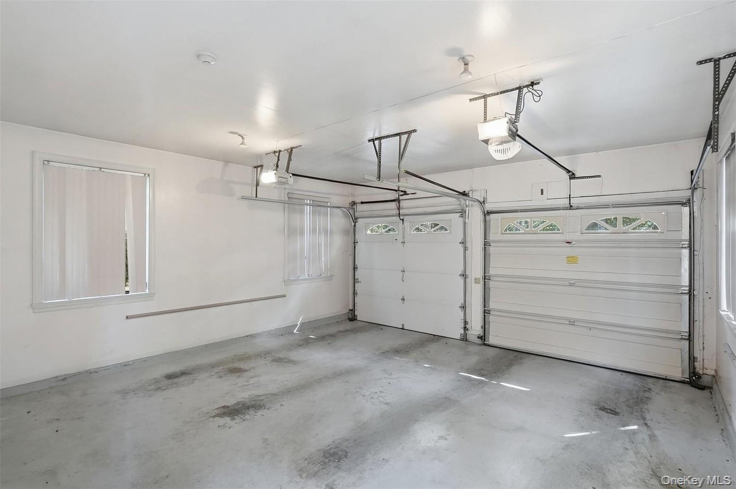 Single Family Dallas Drive Dutchess County, NY 12603, MLS-1045480-40