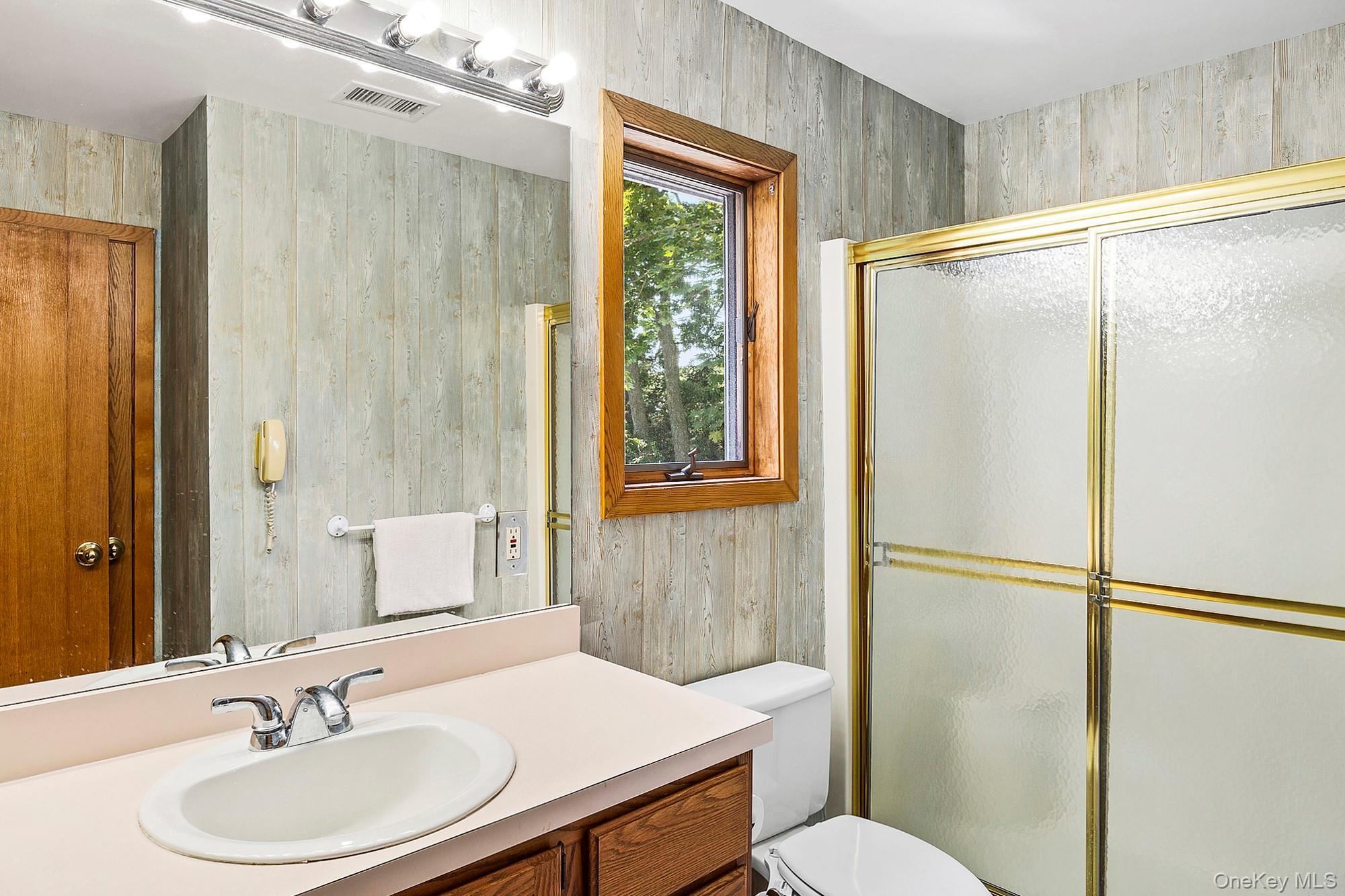 Single Family Hazelwood Avenue Suffolk County, NY 11978, MLS-1045487-7