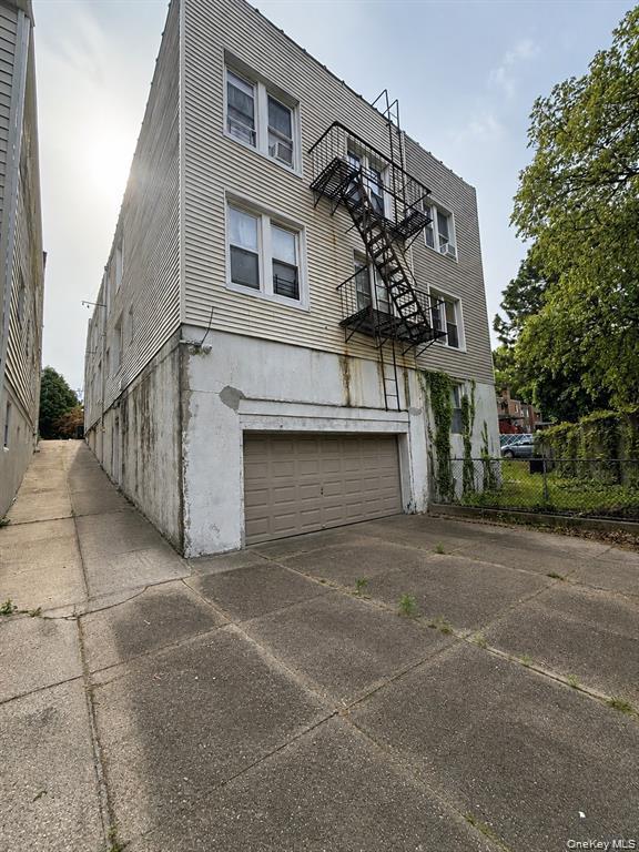 Single Family Mayflower Avenue  Bronx, NY 10461, MLS-1045495-11