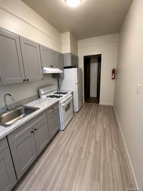Single Family Mayflower Avenue Bronx, NY 10461, MLS-1045495-5