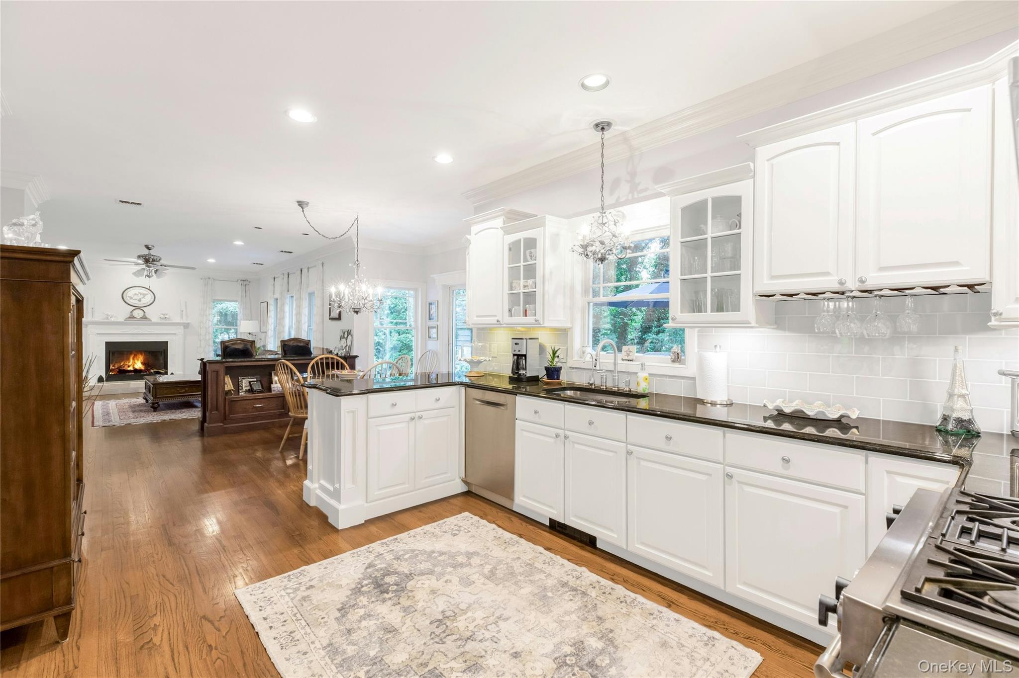 Single Family Cobbler Lane Suffolk County, NY 11733, MLS-1045535-12