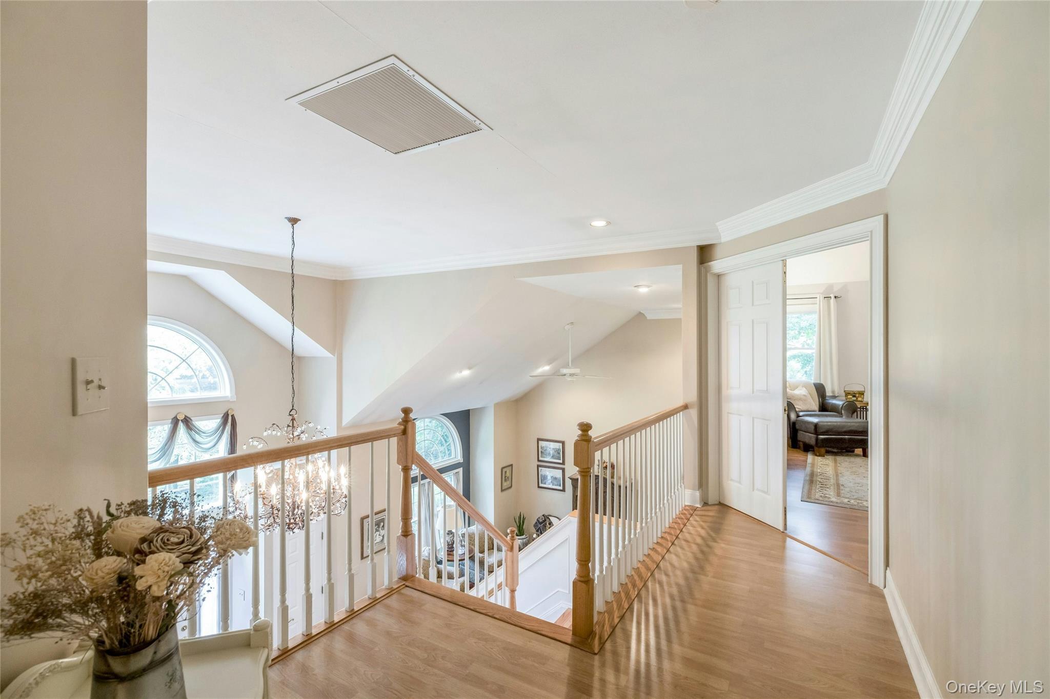 Single Family Cobbler Lane Suffolk County, NY 11733, MLS-1045535-16