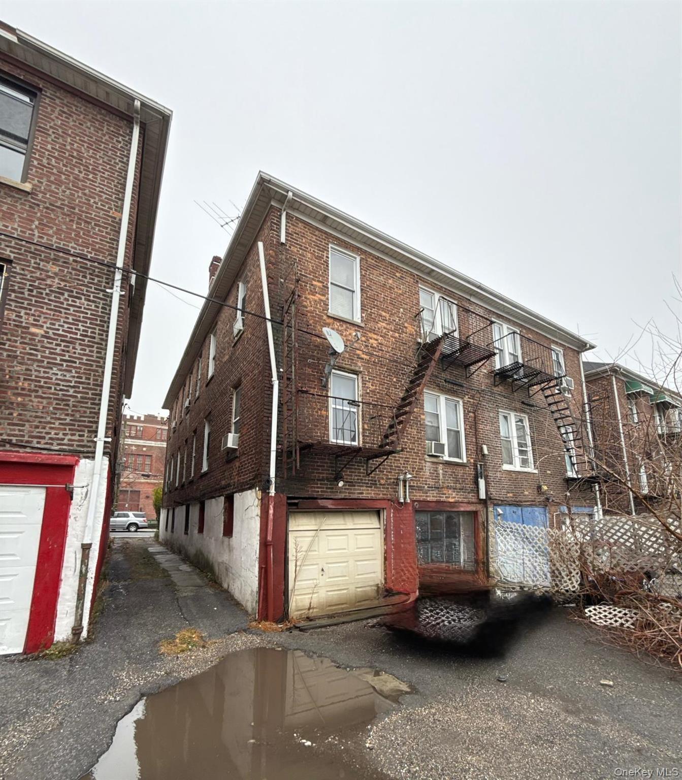 Single Family Fish Avenue  Bronx, NY 10469, MLS-1045537-2
