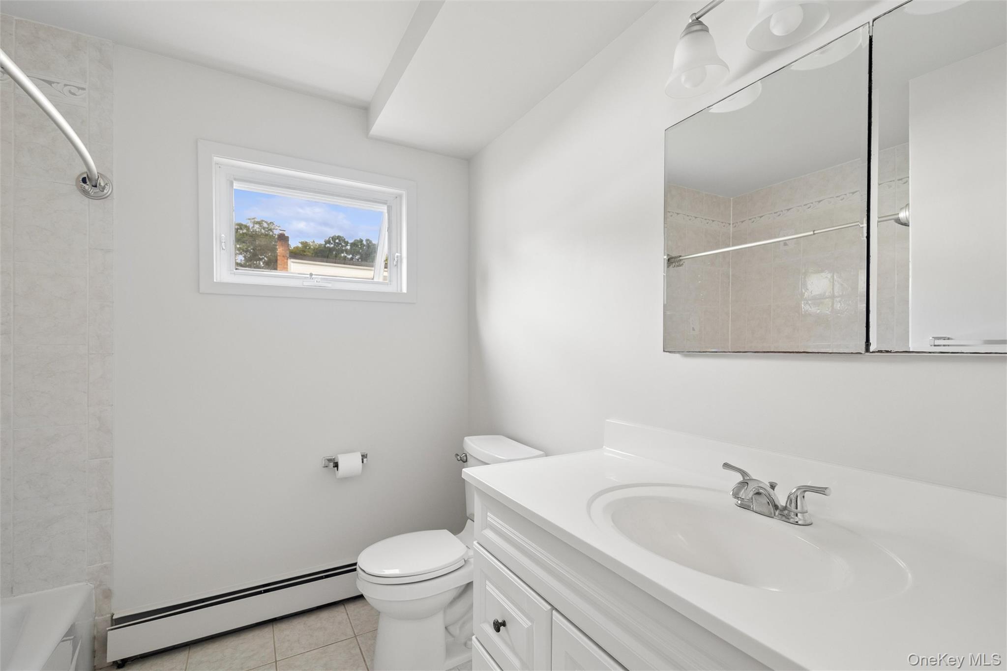 Single Family Park Avenue  Suffolk County, NY 11720, MLS-1045539-23