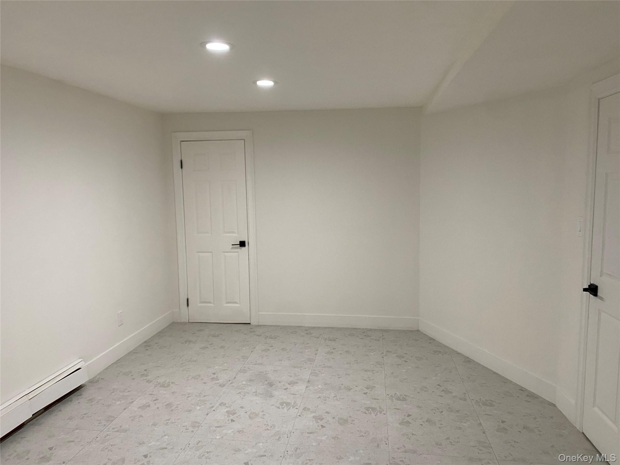 Single Family 101st Avenue  Queens, NY 11416, MLS-1045567-12