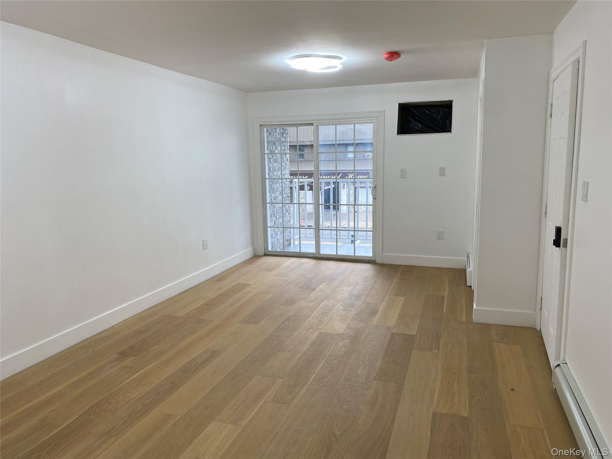 Single Family 101st Avenue  Queens, NY 11416, MLS-1045567-2