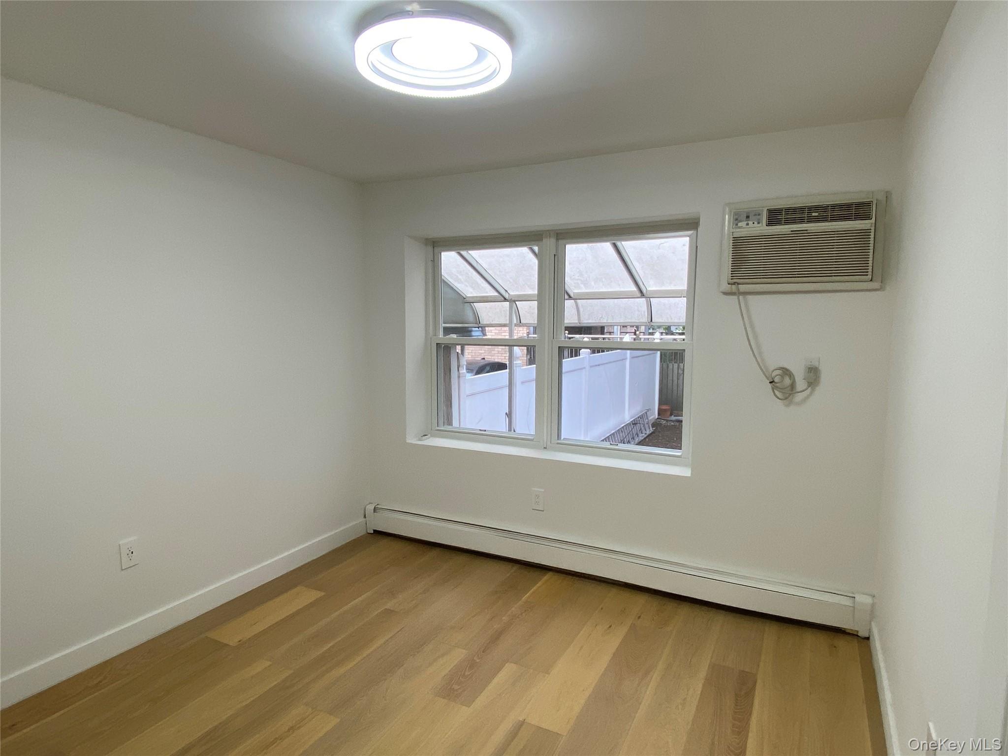 Single Family 101st Avenue  Queens, NY 11416, MLS-1045567-9