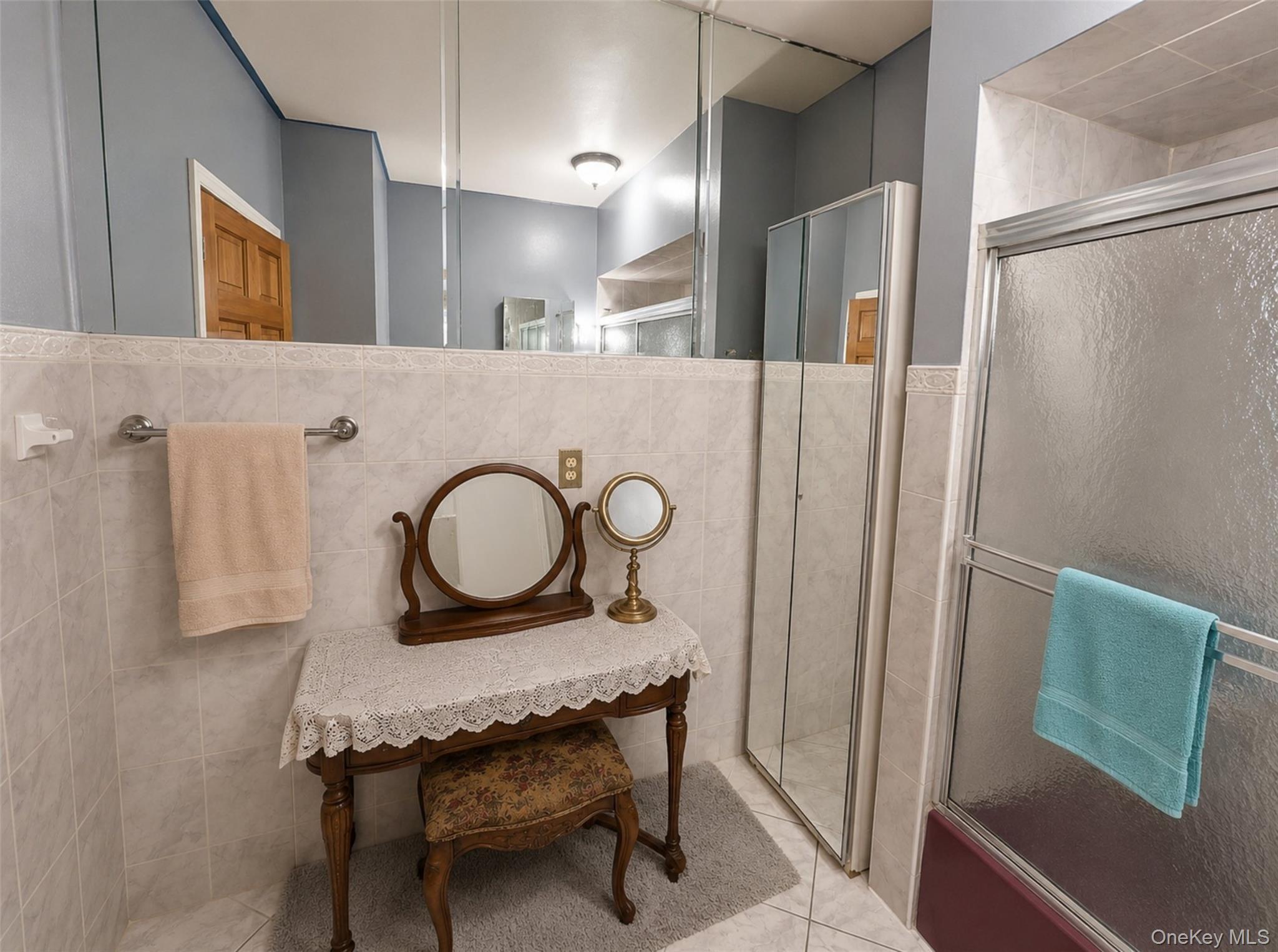 Single Family 234th Street Queens, NY 11422, MLS-1045588-10