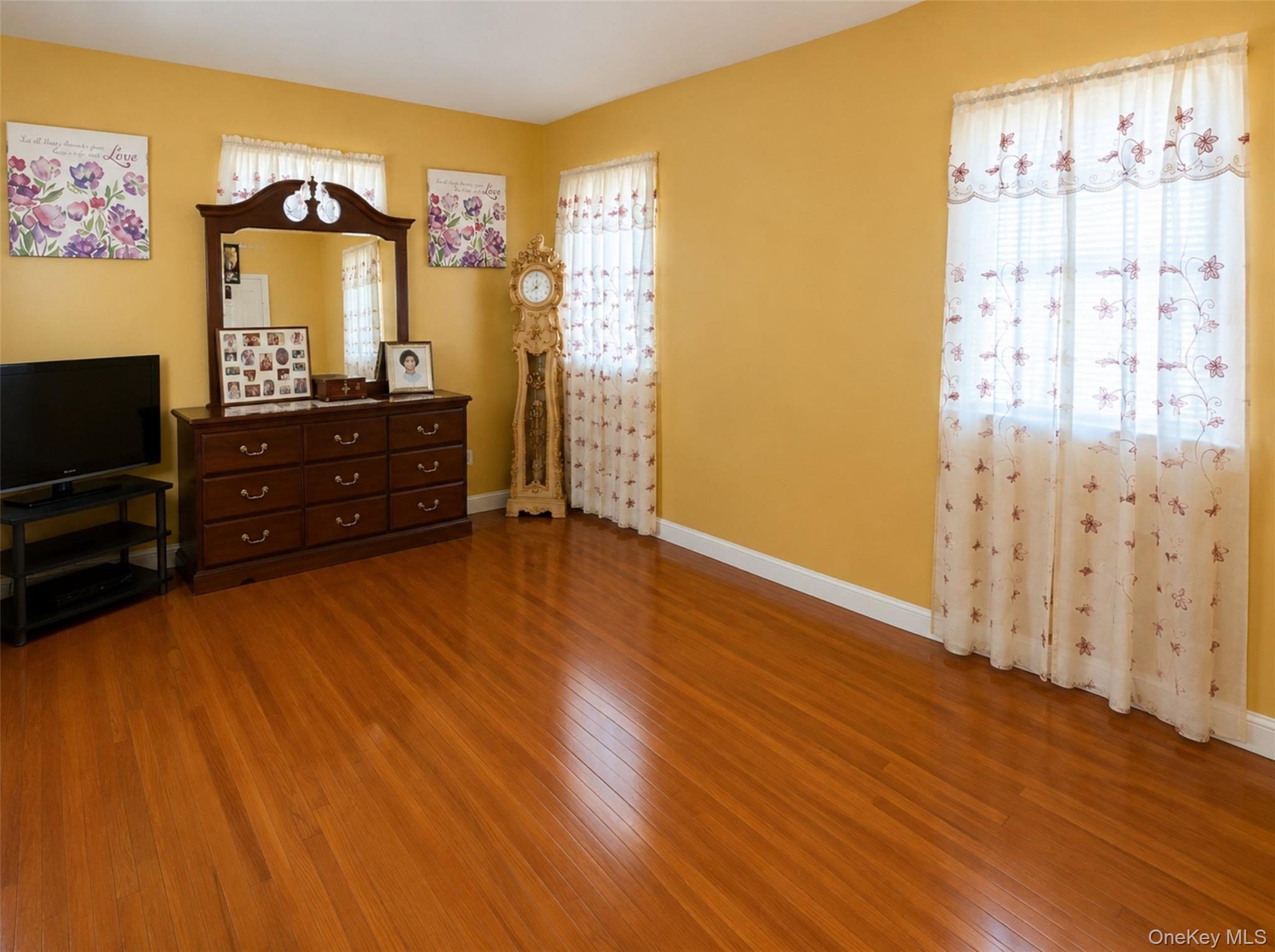 Single Family 234th Street Queens, NY 11422, MLS-1045588-11