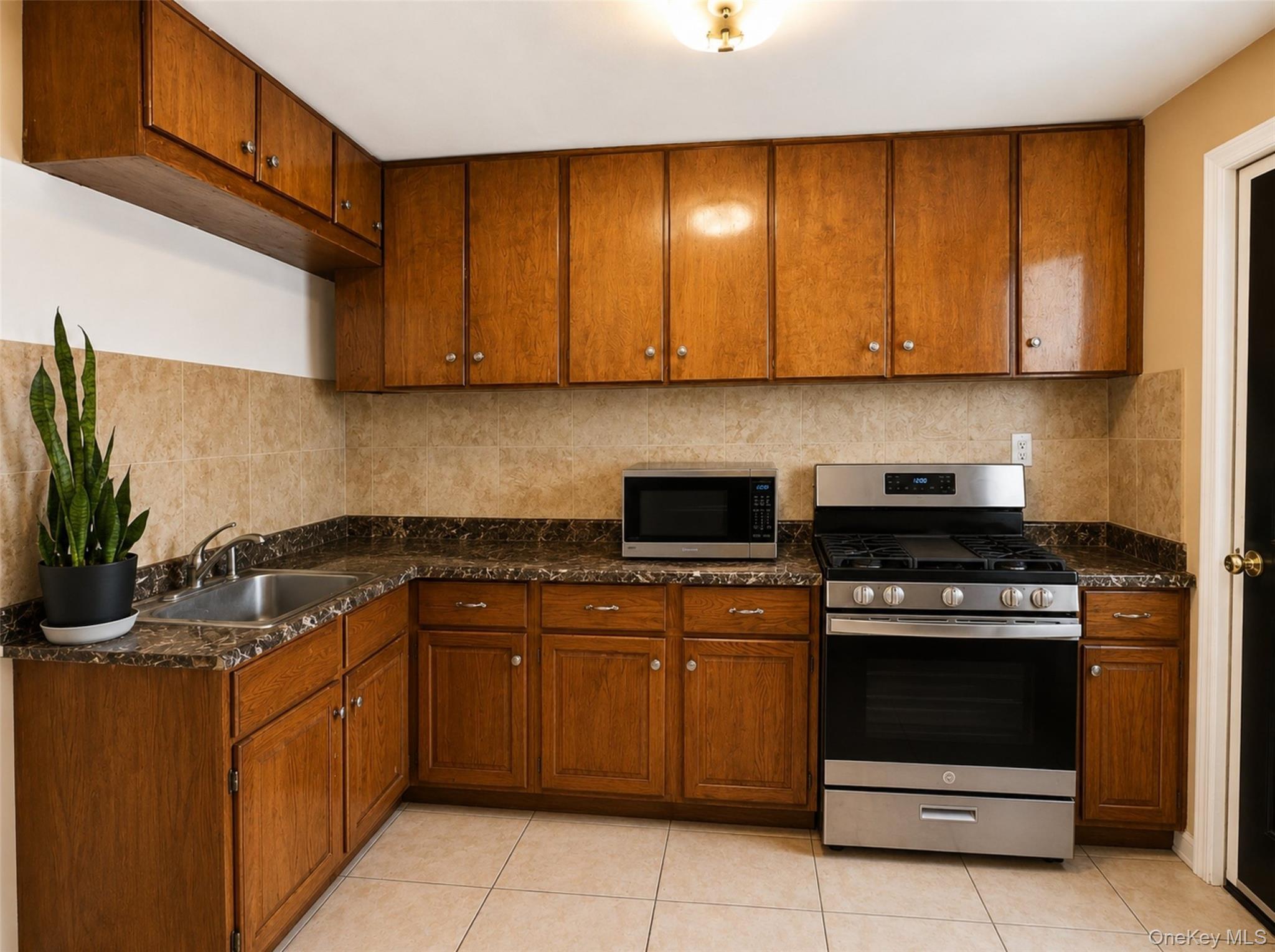 Single Family 234th Street Queens, NY 11422, MLS-1045588-18
