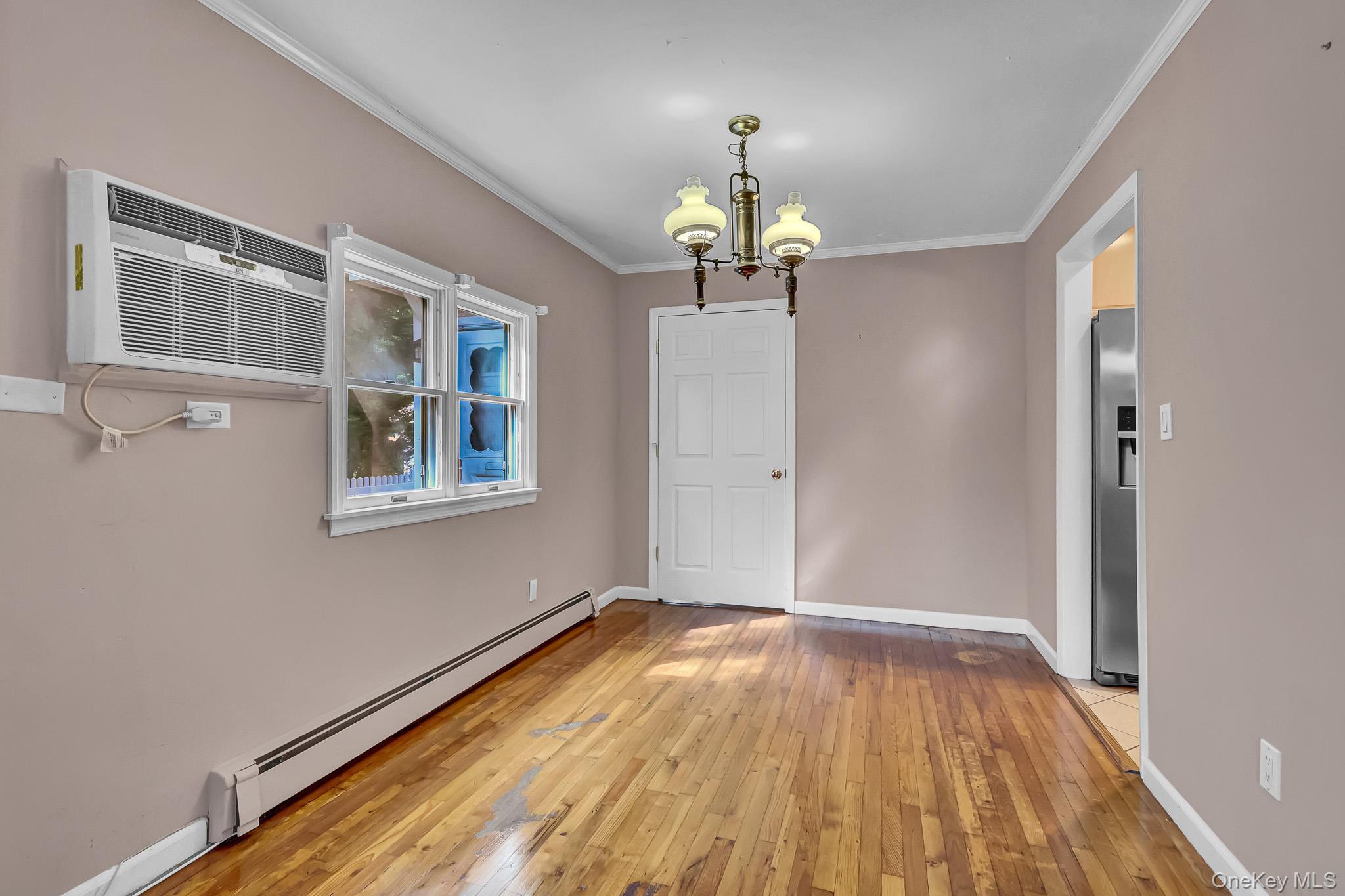 Single Family Simon Place  Nassau County, NY 11793, MLS-1045598-13