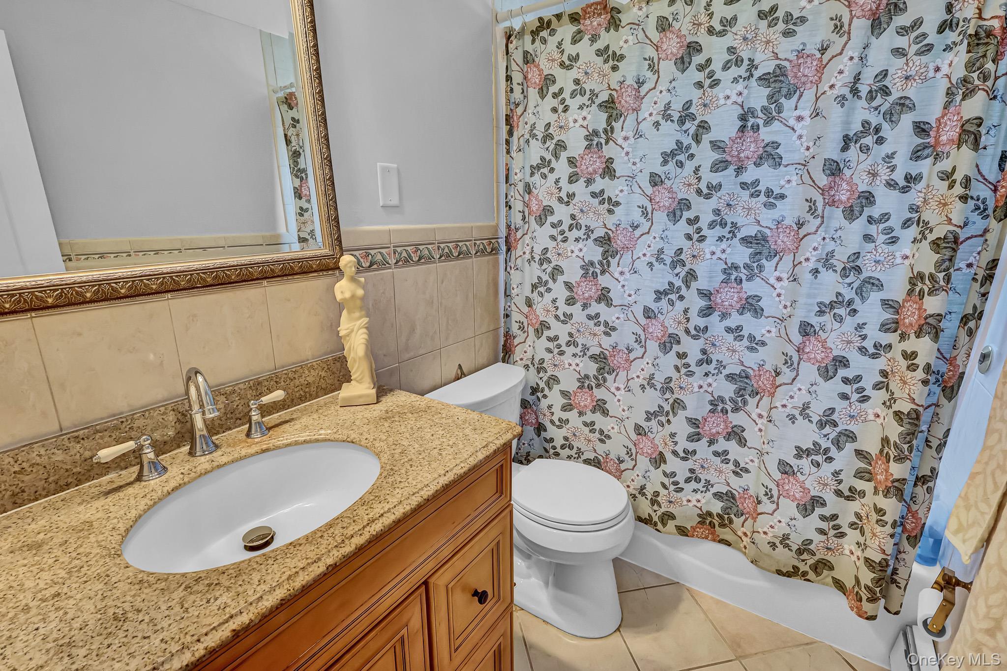 Single Family Simon Place  Nassau County, NY 11793, MLS-1045598-26