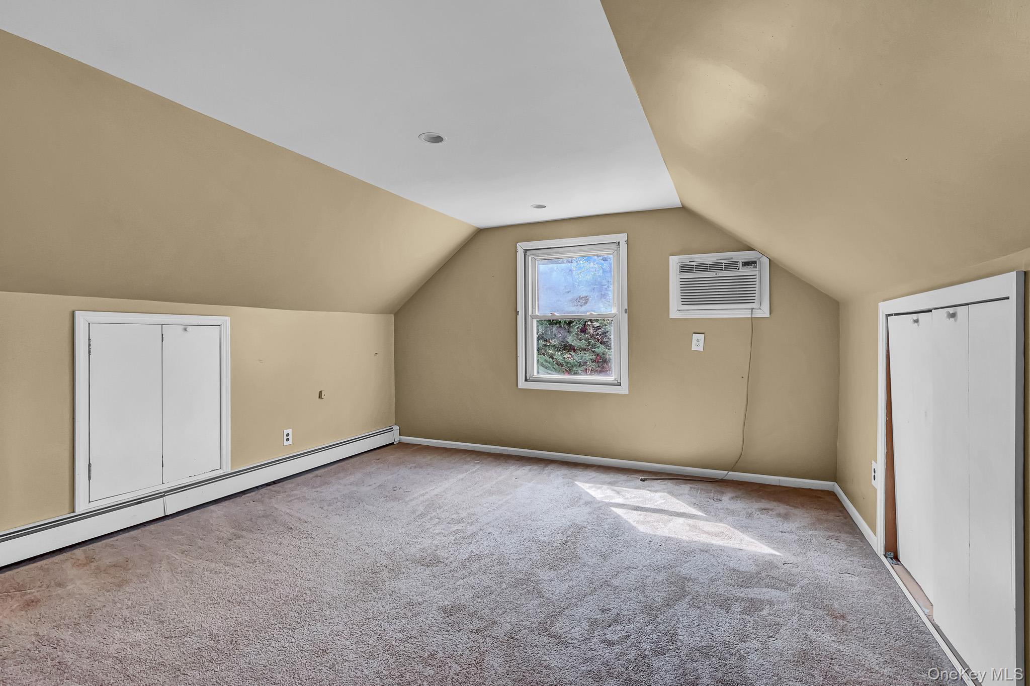 Single Family Simon Place  Nassau County, NY 11793, MLS-1045598-27
